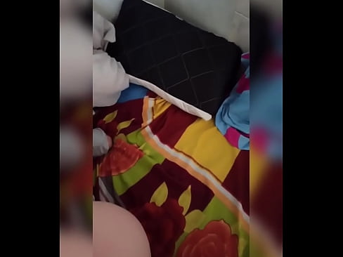 ❤️ Dakina ta zauna a gida ita kadai saboda mijinta ya tafi hutu sai na yi amfani da damar in yi mata fyade na cika mata gindi da nono. ❌ Batsa na Gida ﹏
